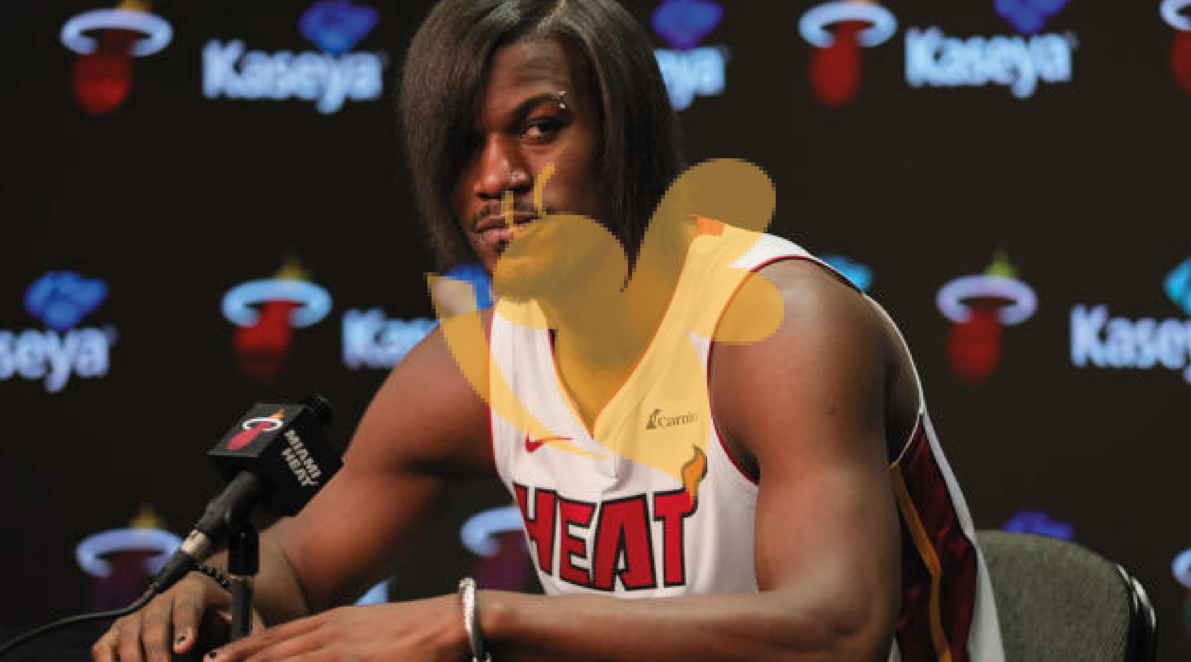 Jimmy Butler stuns in his new hairstyle