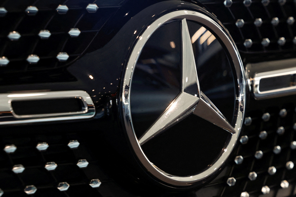 Mercedes-Benz Teams Up with Hesai to Pioneer Smart Driving Cars for Global Markets
