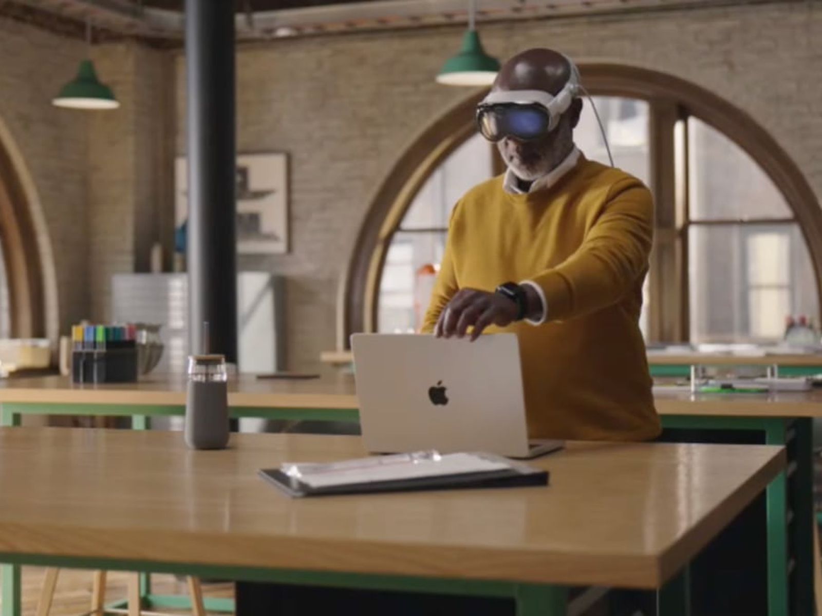 Apple is developing a Vision Pro that connects to Macs