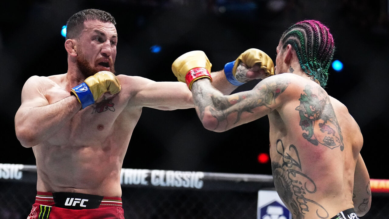 UFC 306: Merab Dvalishvili dominates Sean OMalley to capture the UFC bantamweight title