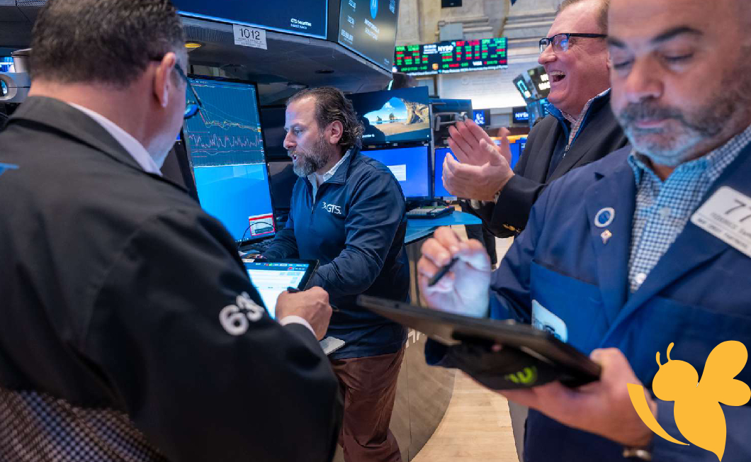 Wall Street Futures Drop Amid Concerns Over U.S. Credit Rating Cut