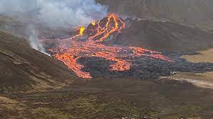 Volcano flare-up on Reykjanes peninsula Iceland