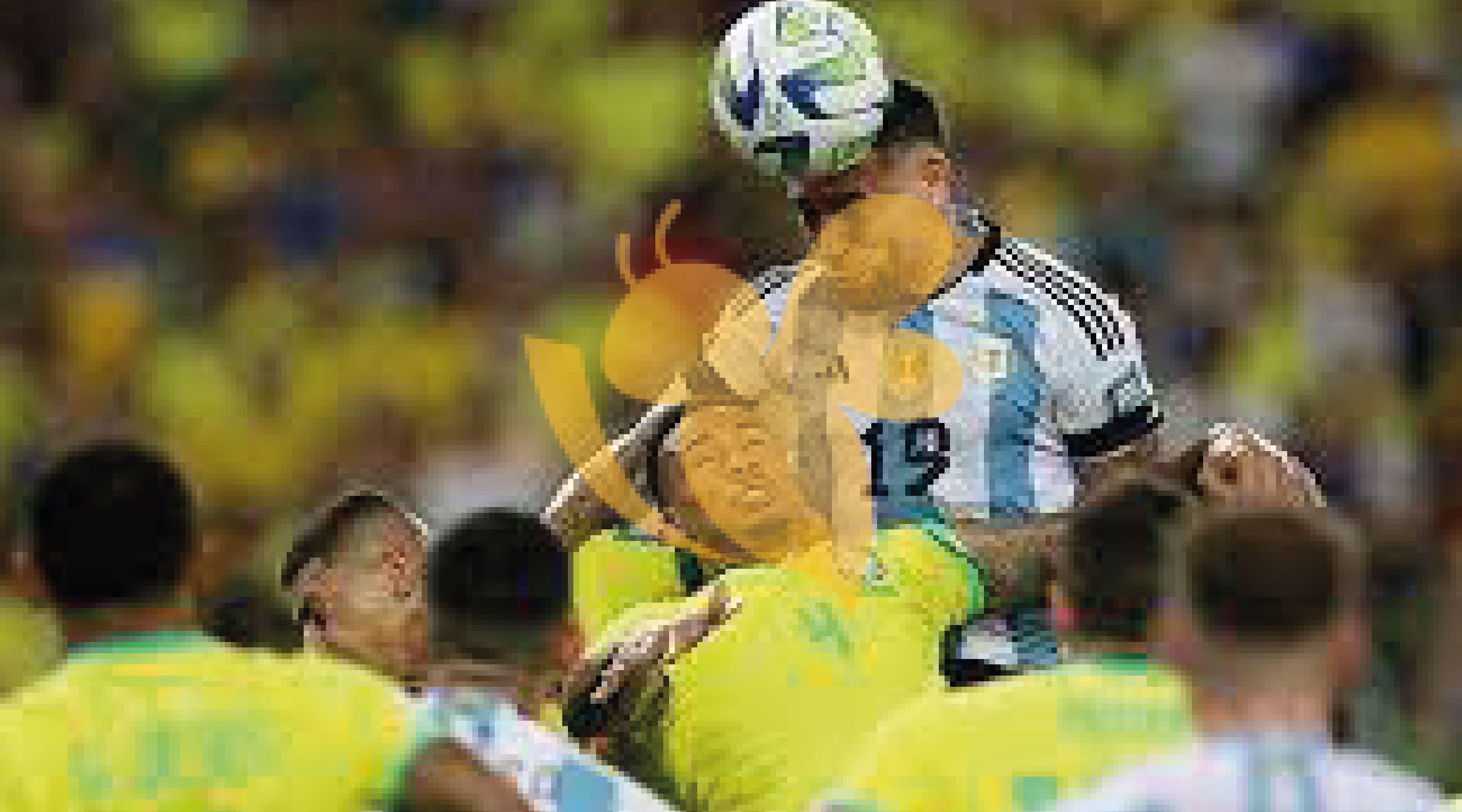 Argentina win over Brazil 1-0 , game delayed by fight between fans, police