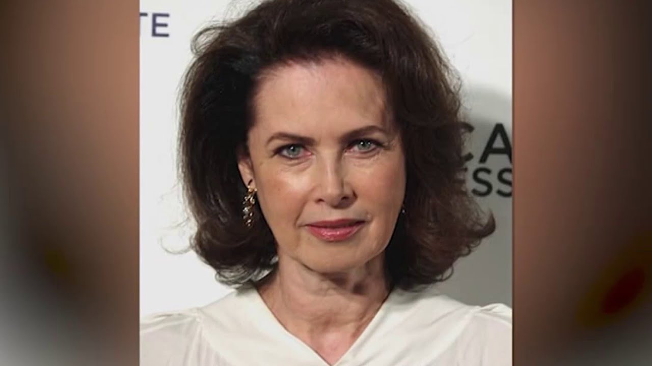 Model Dayle Haddon dies from a suspected carbon monoxide leak in her Pennsylvania home.
