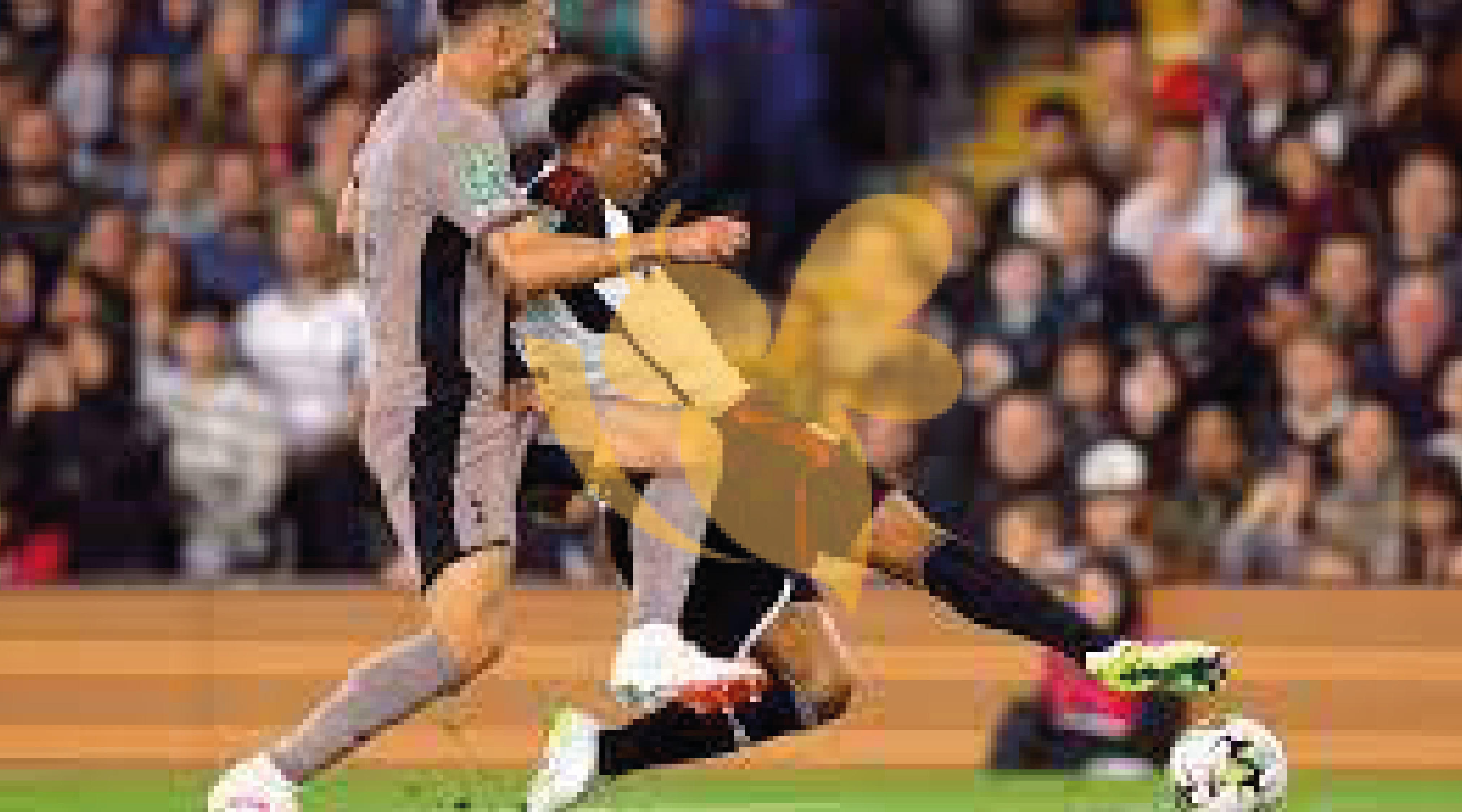 Fulham beat Tottenham , Tottenham out of English League Cup